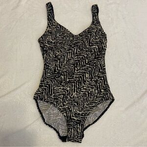 Christina Black and Cream Patterned One Piece Swimsuit Beach Vacation Wear